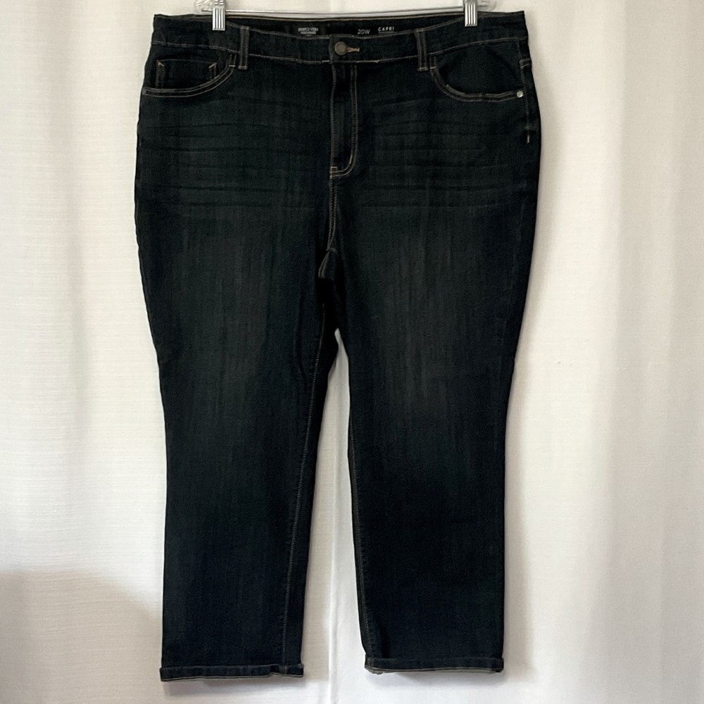 Simply Vera Vera Wang Women’s Dark Blue Mid Rise Denim Capri Size 20W